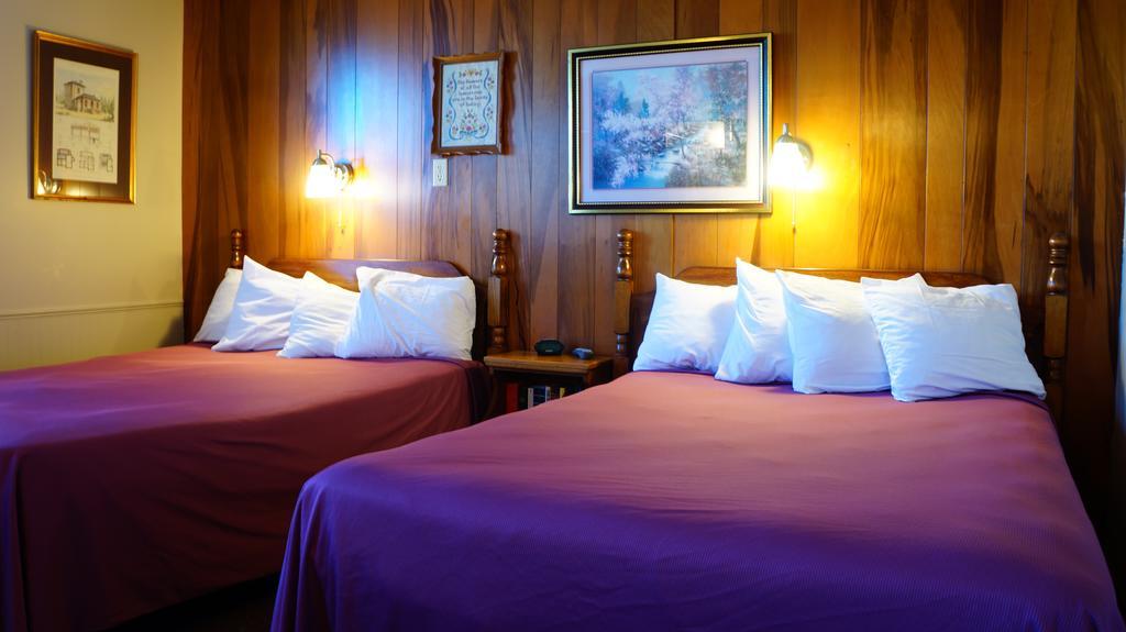 Harbor Haus Inn & Suites Hermann Quarto foto
